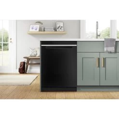 Whirlpool Large-Capacity Built-In Dishwasher With Hidden Controls - 47 DB - 24-in - Black -Home Appliance Store 30006553c L